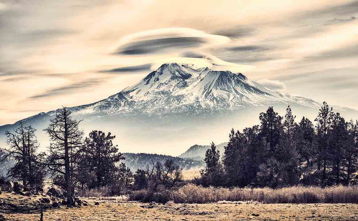 Mount Shasta - with lenticular clouds